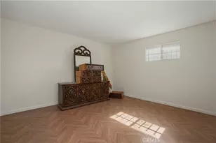 1037 W 46th St, Los Angeles, CA 90037 - Photo 11