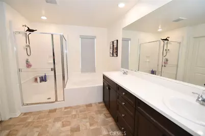 16696 Avanti Ln, Fontana, CA 92336 - Photo 33