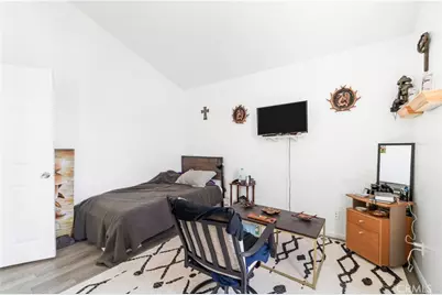 12120 Terra Bella, Pacoima, CA 91331 - Photo 31