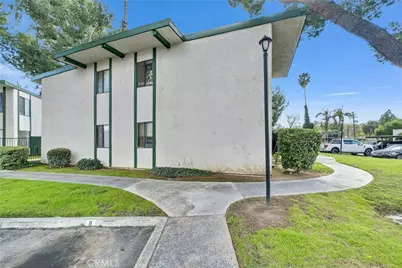 1735 E Washington Street #B28, Colton, CA 92324 - Photo 5