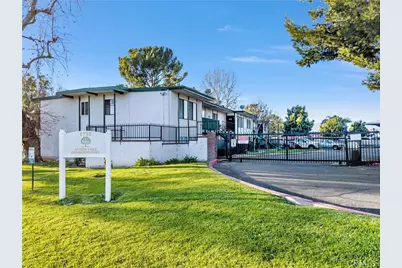 1735 E Washington Street #B28, Colton, CA 92324 - Photo 25