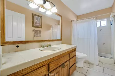 8118 Alameda, Downey, CA 90242 - Photo 17