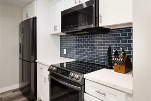 625 Esplanade, Redondo Beach, CA 90277 - Photo 11