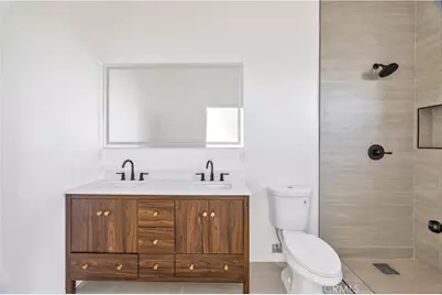 10905 Dalerose Avenue, Inglewood, CA 90304 - Photo 33