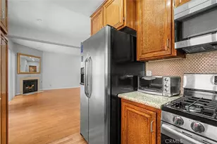 5135 Zelzah, Encino, CA 91316 - Photo 9