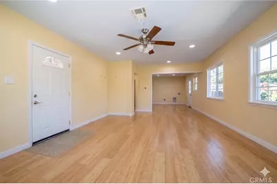 8017 Noble, Panorama City, CA 91402 - Photo 7