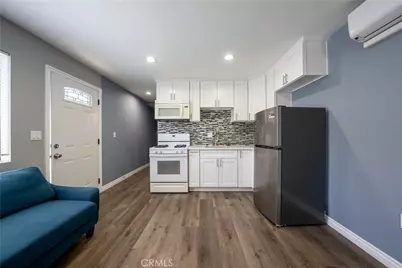8017 Noble, Panorama City, CA 91402 - Photo 35