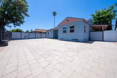 8017 Noble, Panorama City, CA 91402 - Photo 31