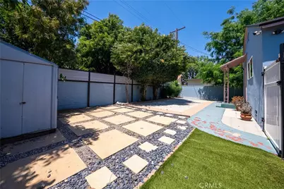 8017 Noble, Panorama City, CA 91402 - Photo 21