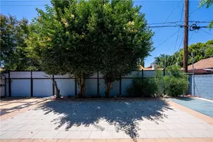 8017 Noble, Panorama City, CA 91402 - Photo 17