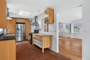 2504 Palm Ave, Manhattan Beach, CA 90266 - Photo 11