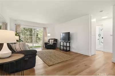 1108 Camino Real #306, Redondo Beach, CA 90277 - Photo 3