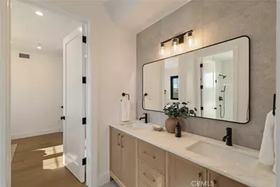 1346 Gates Ave., Manhattan Beach, CA 90266 - Photo 39