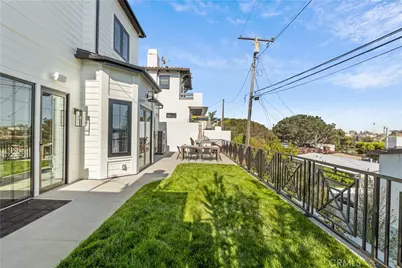 1346 Gates Ave., Manhattan Beach, CA 90266 - Photo 57