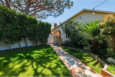 309 S Prospect Avenue, Redondo Beach, CA 90277 - Photo 3