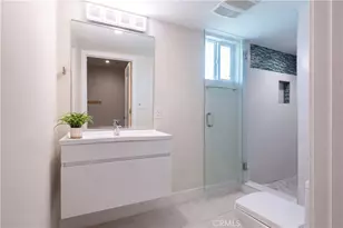 11661 Picturesque Dr, Studio City, CA 91604 - Photo 21
