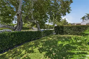 526 N Toluca Park Dr, Burbank, CA 91505 - Photo 23