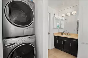 2263 Fox Hills Dr, Los Angeles, CA 90064 - Photo 23