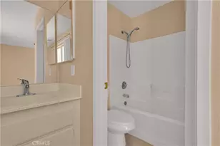 10468 Santa Cruz, Desert Hot Springs, CA 92240 - Photo 15