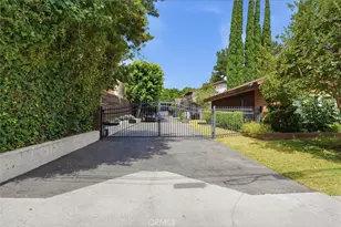 4801 Gloria Ave, Encino, CA 91436 - Photo 43