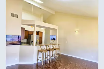 547 E Hazel Street #12, Inglewood, CA 90302 - Photo 9