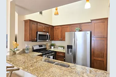 547 E Hazel Street #12, Inglewood, CA 90302 - Photo 3