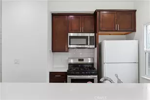 2911 S Palm Grove Ave, Los Angeles, CA 90016 - Photo 11