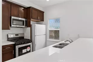 2911 S Palm Grove Ave, Los Angeles, CA 90016 - Photo 13