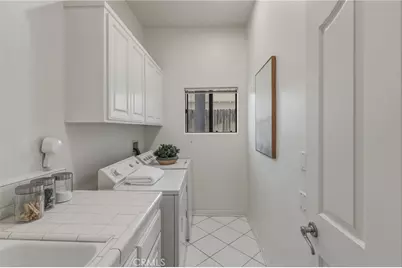 2812 Pinckard Avenue, Redondo Beach, CA 90278 - Photo 27