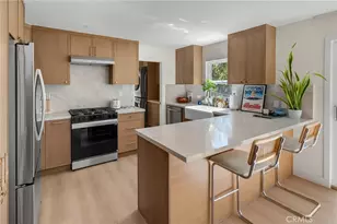5215 Baza, Woodland Hills, CA 91364 - Photo 13