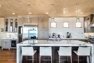 221 30th St, Manhattan Beach, CA 90266 - Photo 7