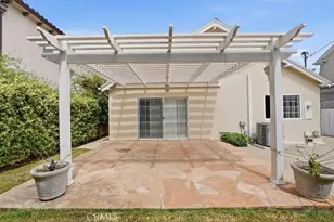 317 S Canon Dr, Beverly Hills, CA 90212 - Photo 37