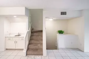 21930 Marylee, Woodland Hills, CA 91367 - Photo 23