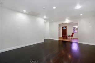 135 E 60th St, Los Angeles, CA 90003 - Photo 3