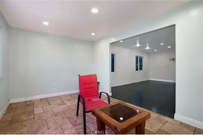 135 E 60th Street, Los Angeles, CA 90003 - Photo 7