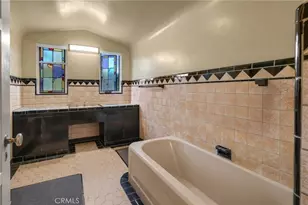 3767 Monteith Dr, Los Angeles, CA 90043 - Photo 29