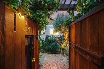 1121 S Eucalyptus, Inglewood, CA 90301 - Photo 3