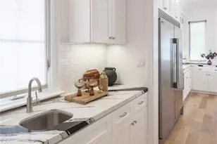 8056 Kentwood, Los Angeles, CA 90045 - Photo 9