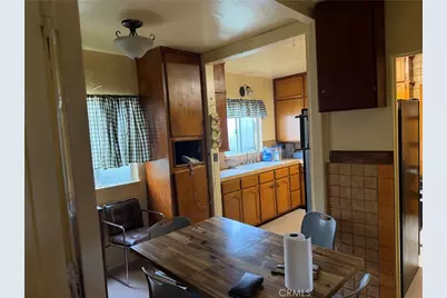 829 W 69th, Los Angeles, CA 90044 - Photo 13