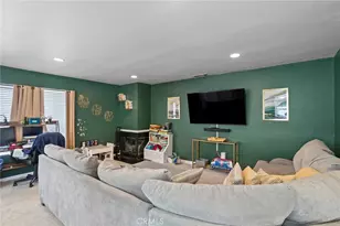 13729 Doty, Hawthorne, CA 90250 - Photo 5