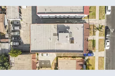 1103 W 64th Street, Los Angeles, CA 90044 - Photo 9