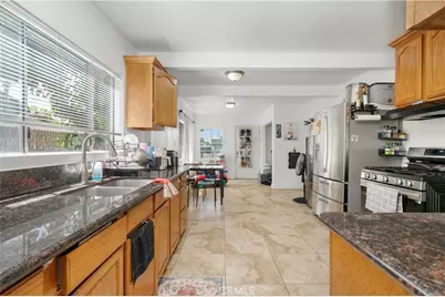 1206 E Cruces, Wilmington, CA 90744 - Photo 5