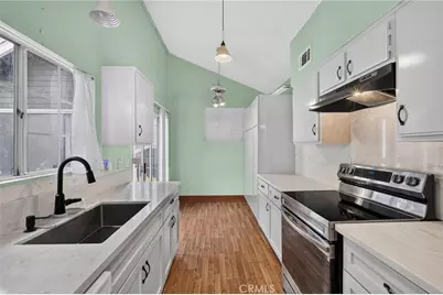 25655 Pine Creek Lane, Wilmington, CA 90744 - Photo 11