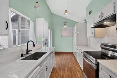 25655 Pine Creek Lane, Wilmington, CA 90744 - Photo 13