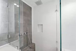 702 S Broadway, Redondo Beach, CA 90277 - Photo 27