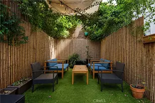 2147 N Beachwood, Los Angeles, CA 90068 - Photo 21