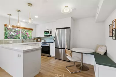 2147 N Beachwood #4, Los Angeles, CA 90068 - Photo 3