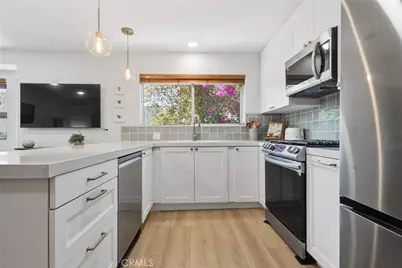 2147 N Beachwood #4, Los Angeles, CA 90068 - Photo 5
