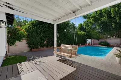 13547 Bessemer Street, Los Angeles, CA 91401 - Photo 17