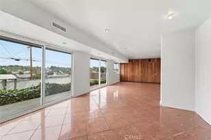 2401 W 102nd St, Inglewood, CA 90303 - Photo 33